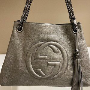 Gucci Pebbled Calfskin Medium Soho Chain Shoulder Bag Pewter